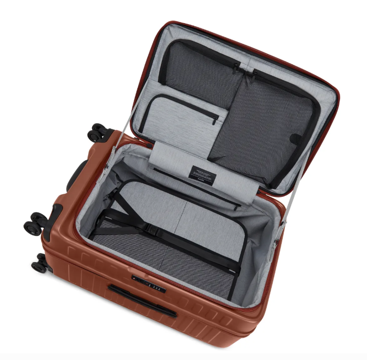 LOJEL CUBO Fit Liteの内装