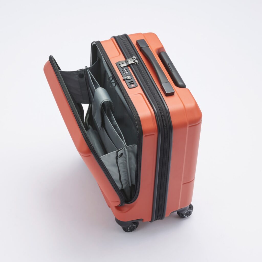 フロントオープンポケット1