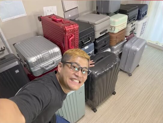自宅にスーツケースを50本以上保有している